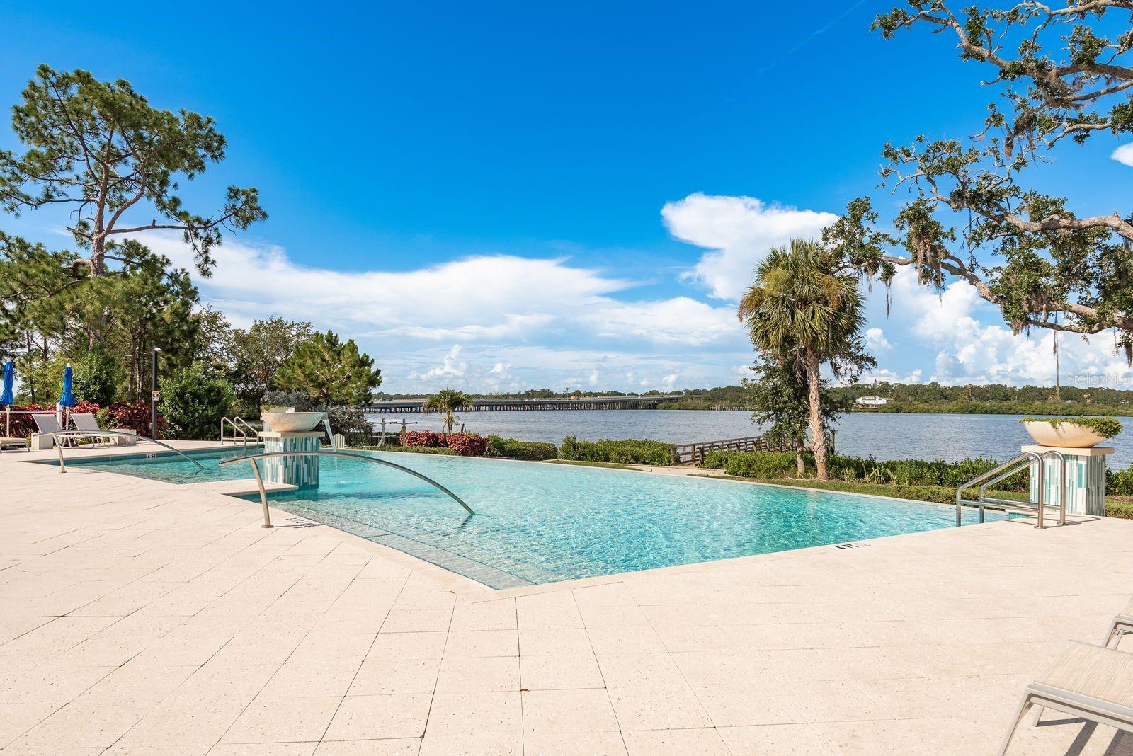 BAYSIDE TERRACE - Residential