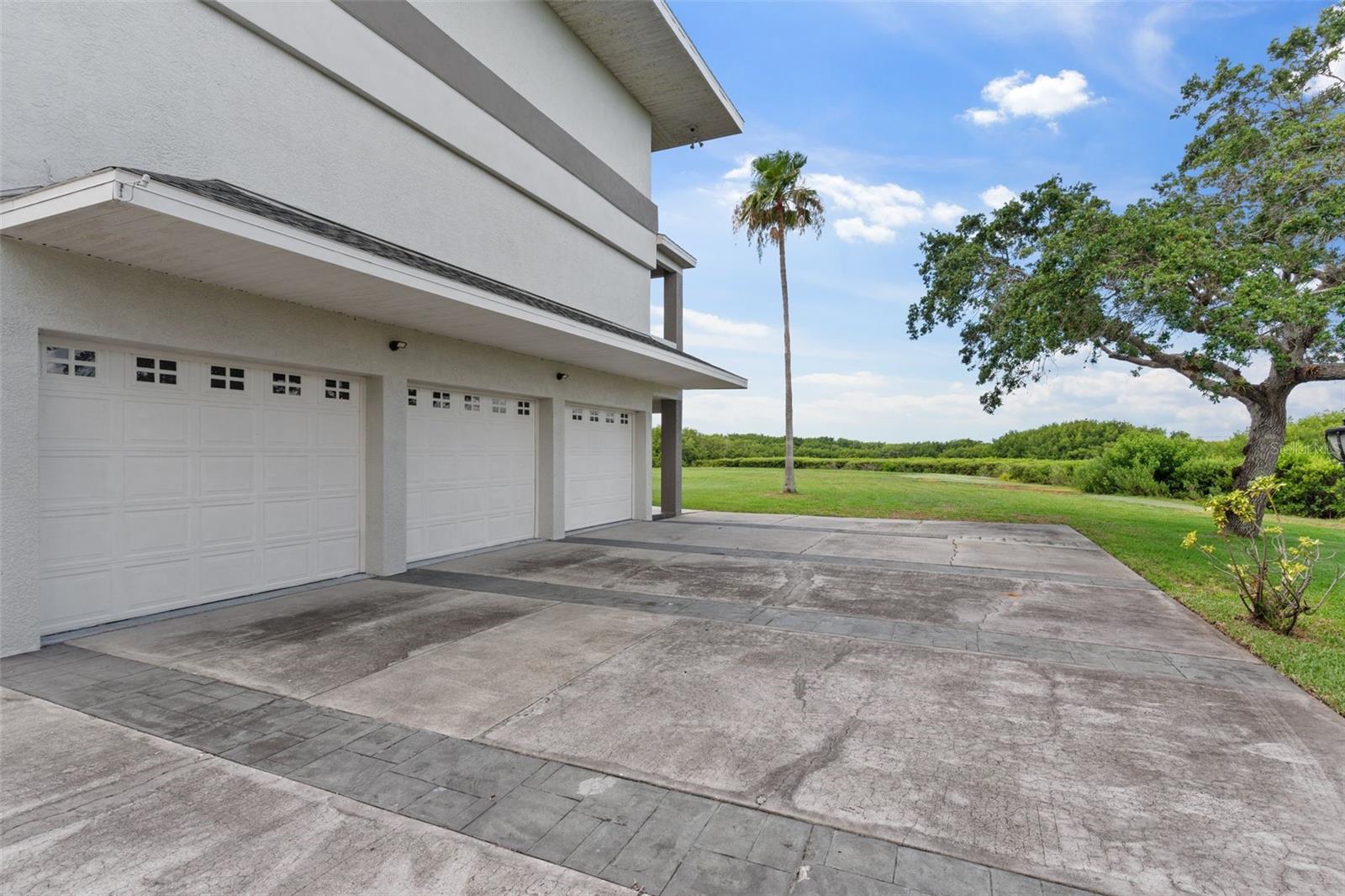 BAYWOOD PARK - Residential