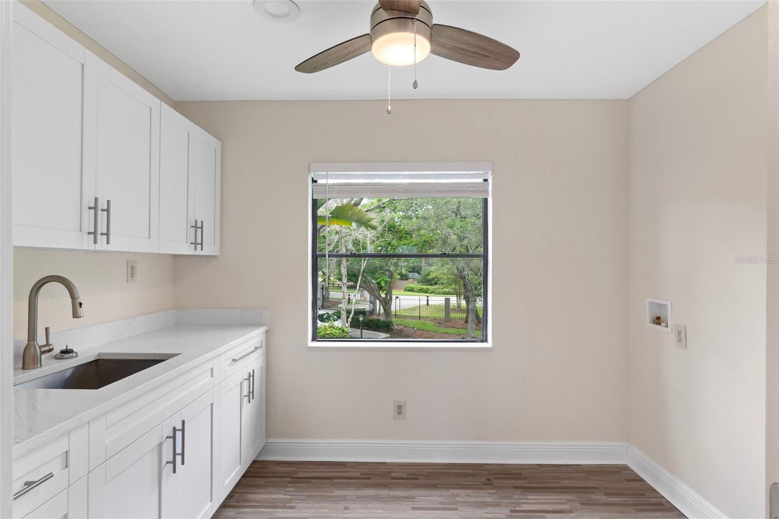 BAYWOOD PARK - Residential