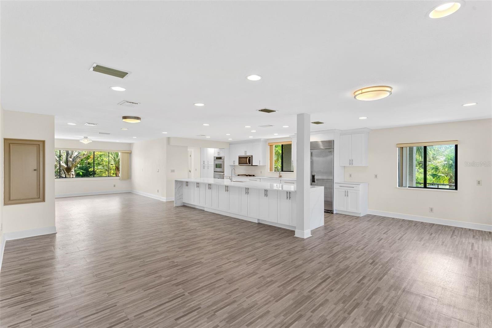 BAYWOOD PARK - Residential