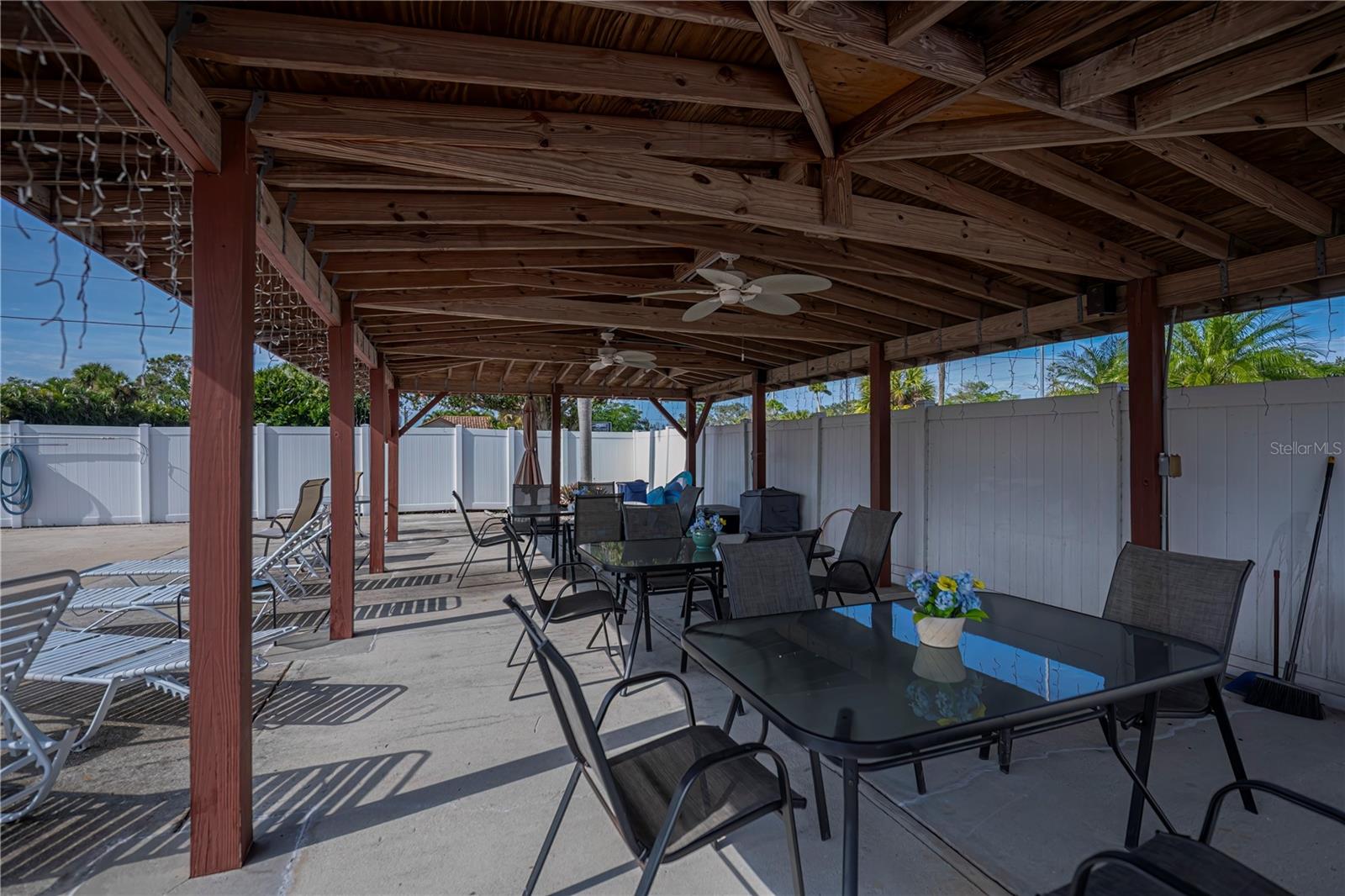 BAY PALMS MH COMMUNITY - Residential