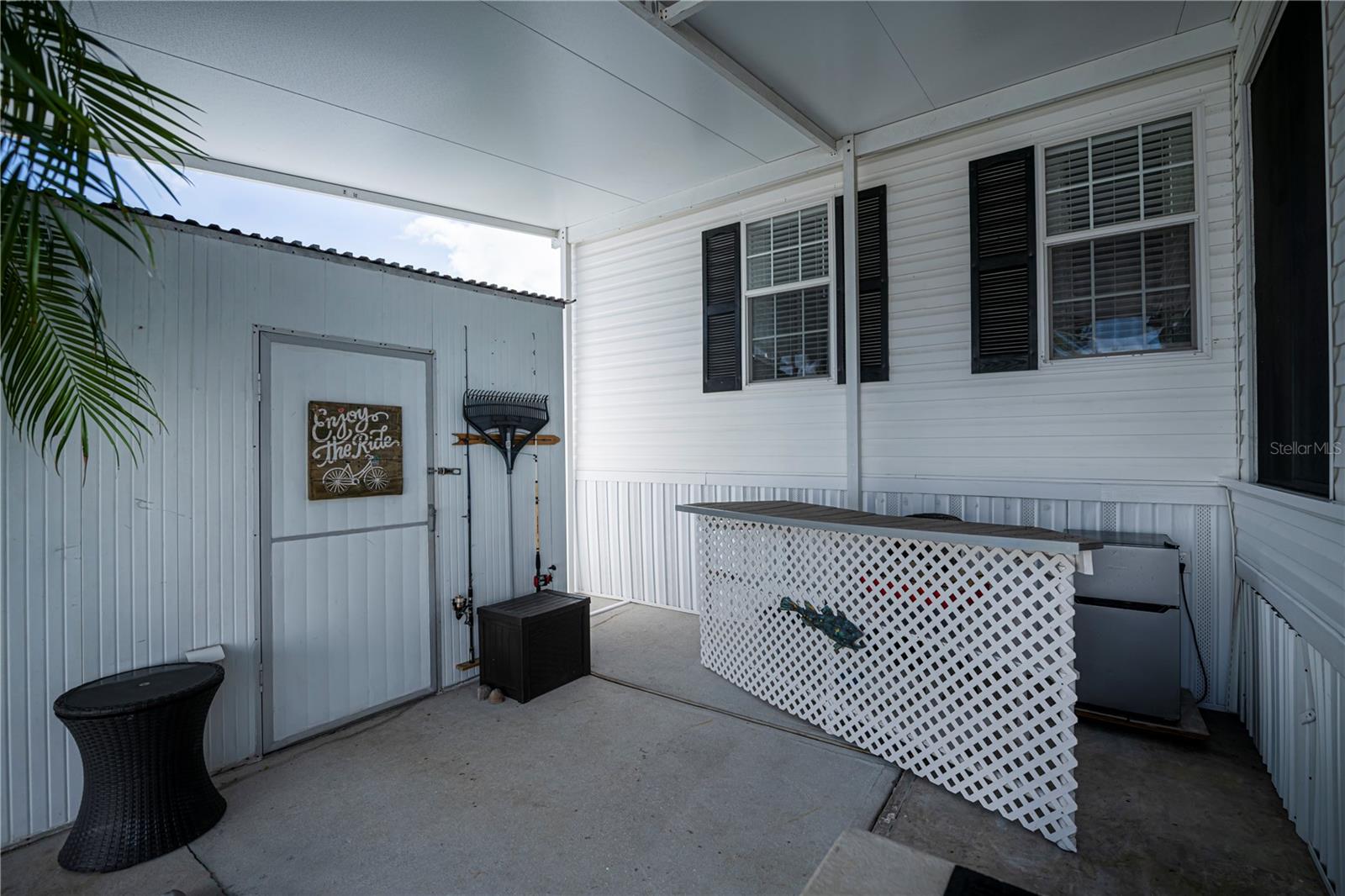 BAY PALMS MH COMMUNITY - Residential