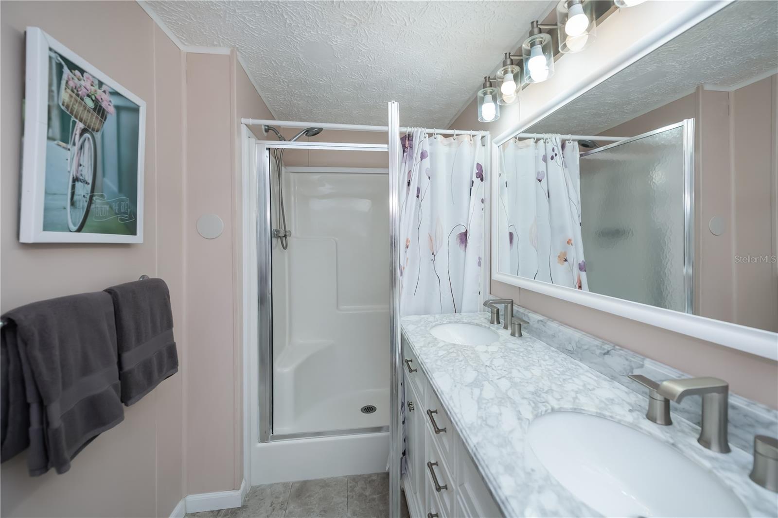 BAY PALMS MH COMMUNITY - Residential