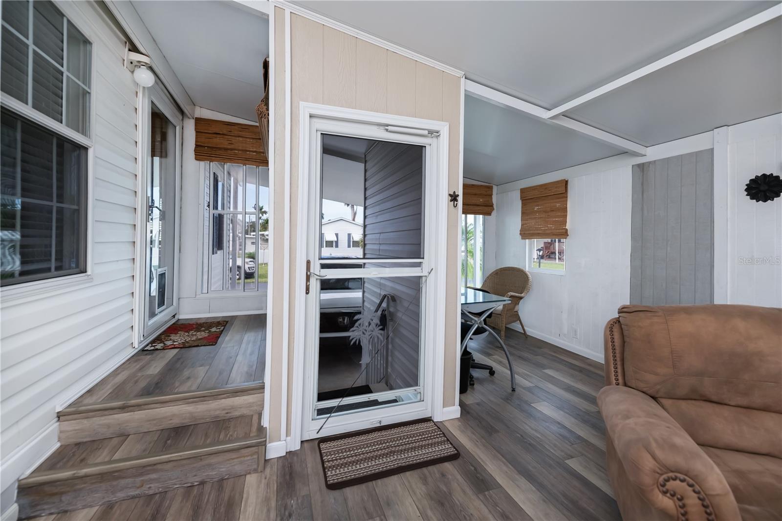 BAY PALMS MH COMMUNITY - Residential