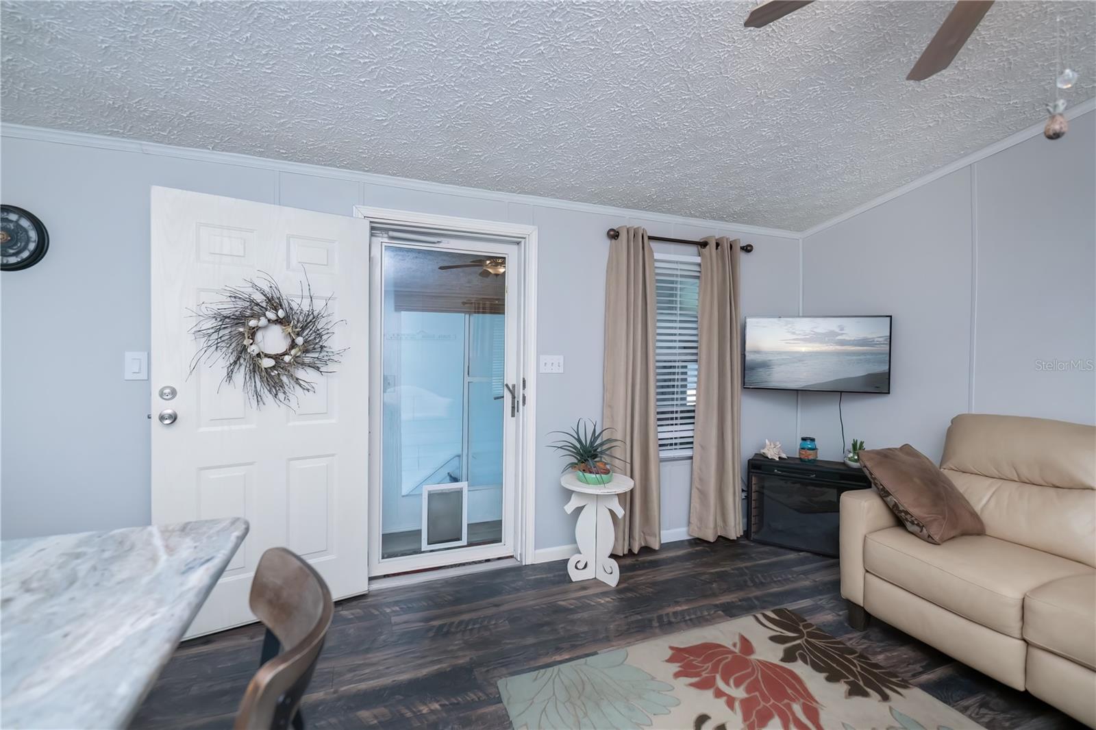 BAY PALMS MH COMMUNITY - Residential