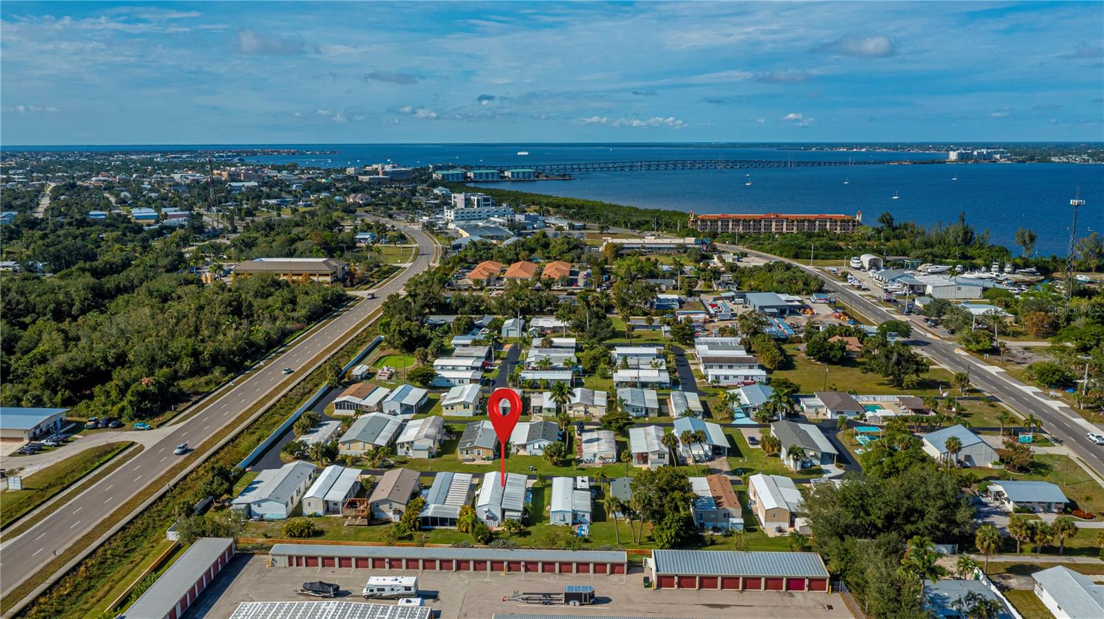 BAY PALMS MH COMMUNITY - Residential