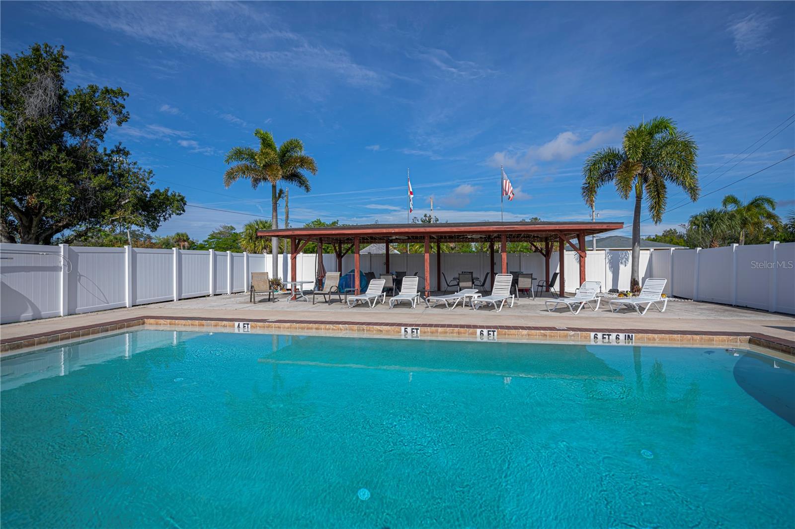 BAY PALMS MH COMMUNITY - Residential