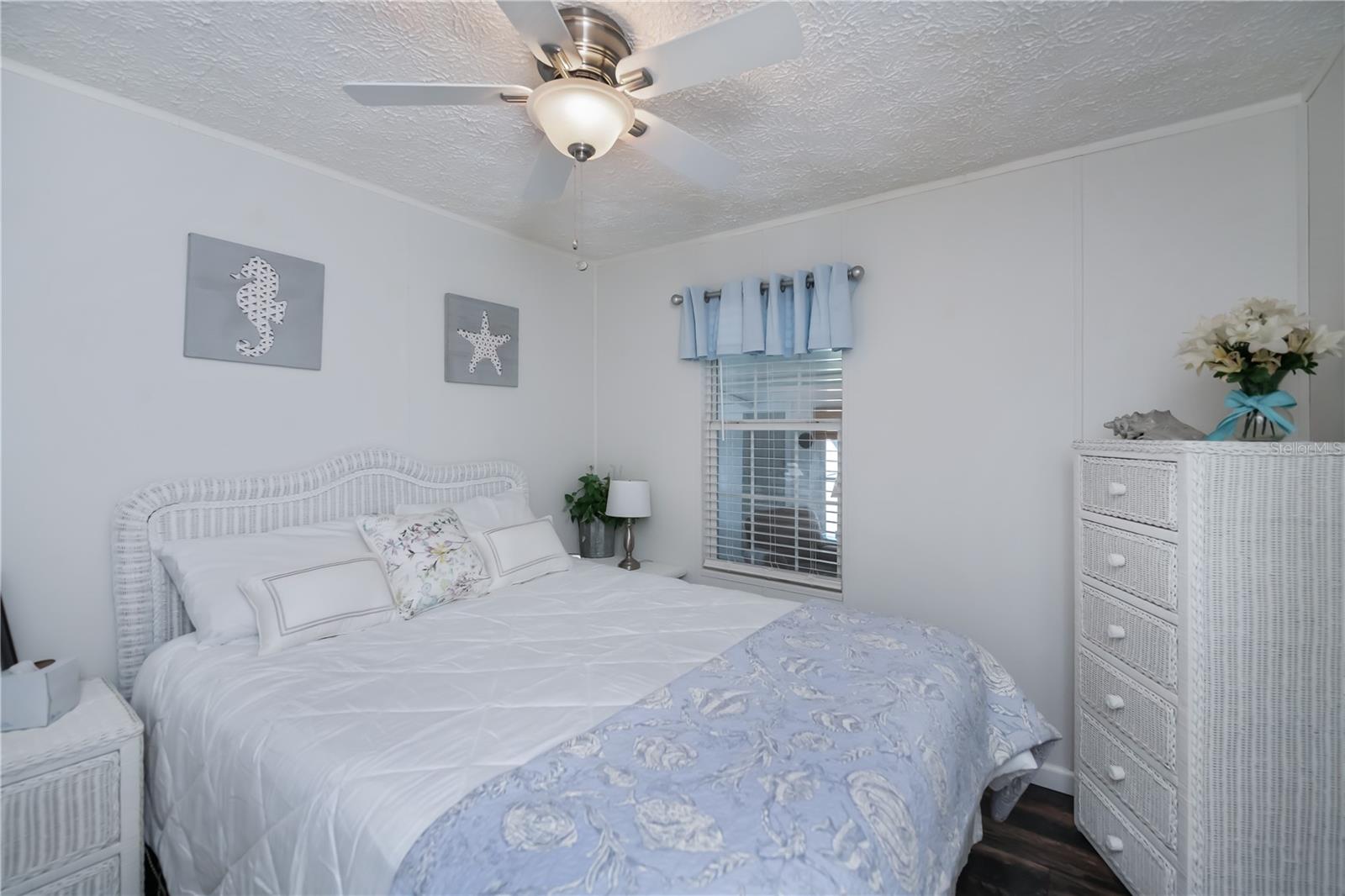 BAY PALMS MH COMMUNITY - Residential