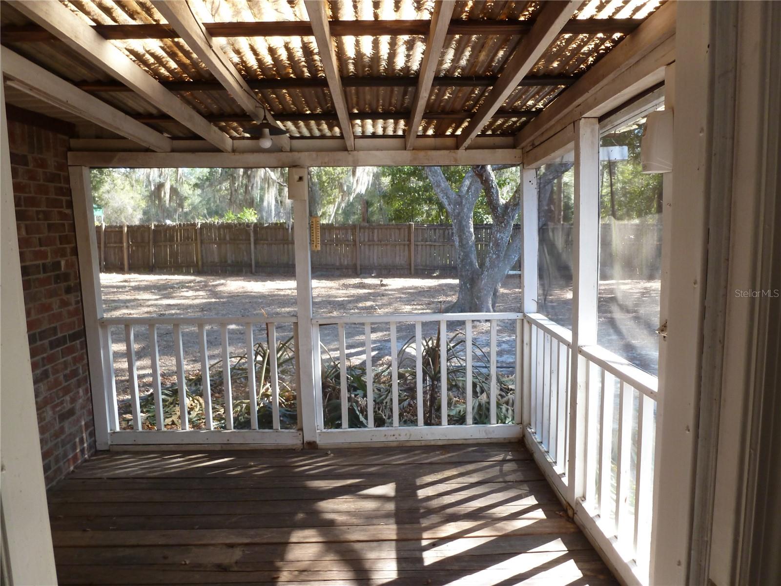 ASHLEY OAKS HAW - Residential