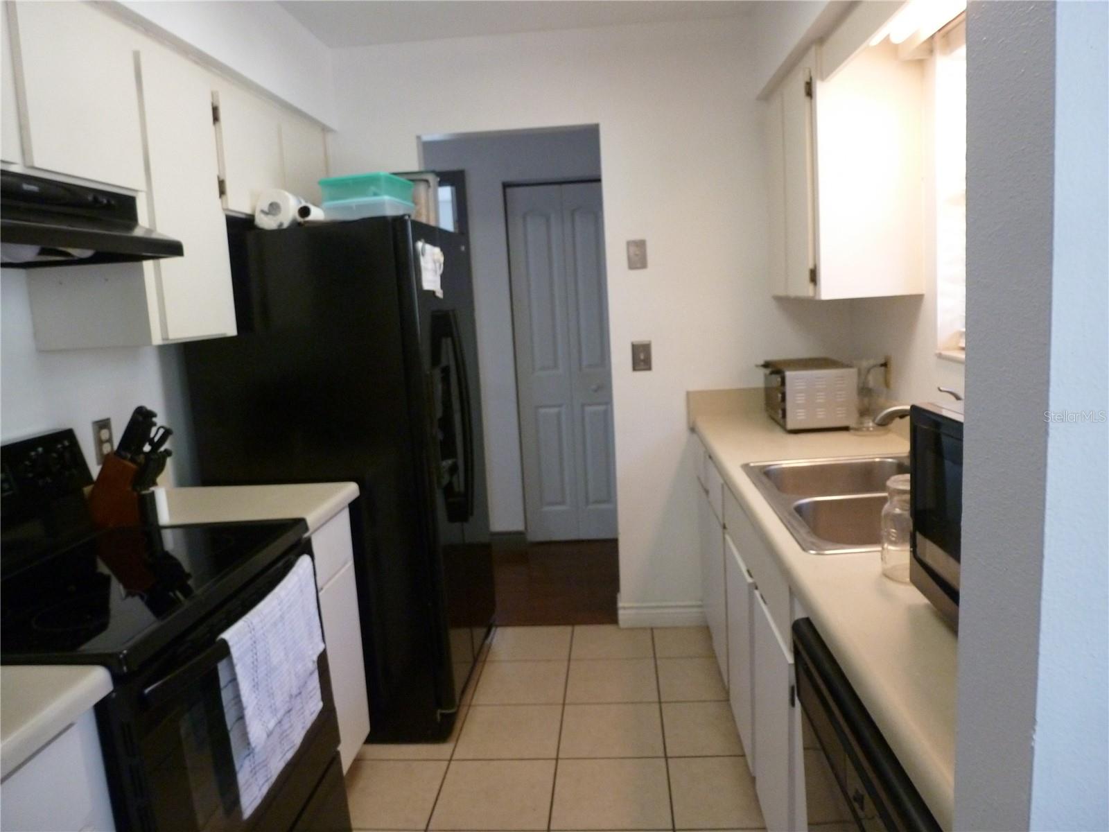 ASHLEY OAKS HAW - Residential