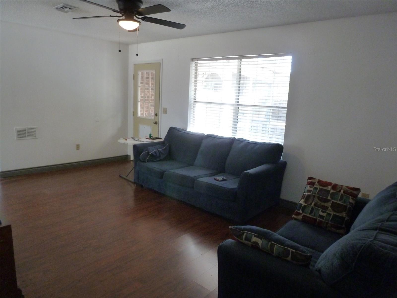 ASHLEY OAKS HAW - Residential