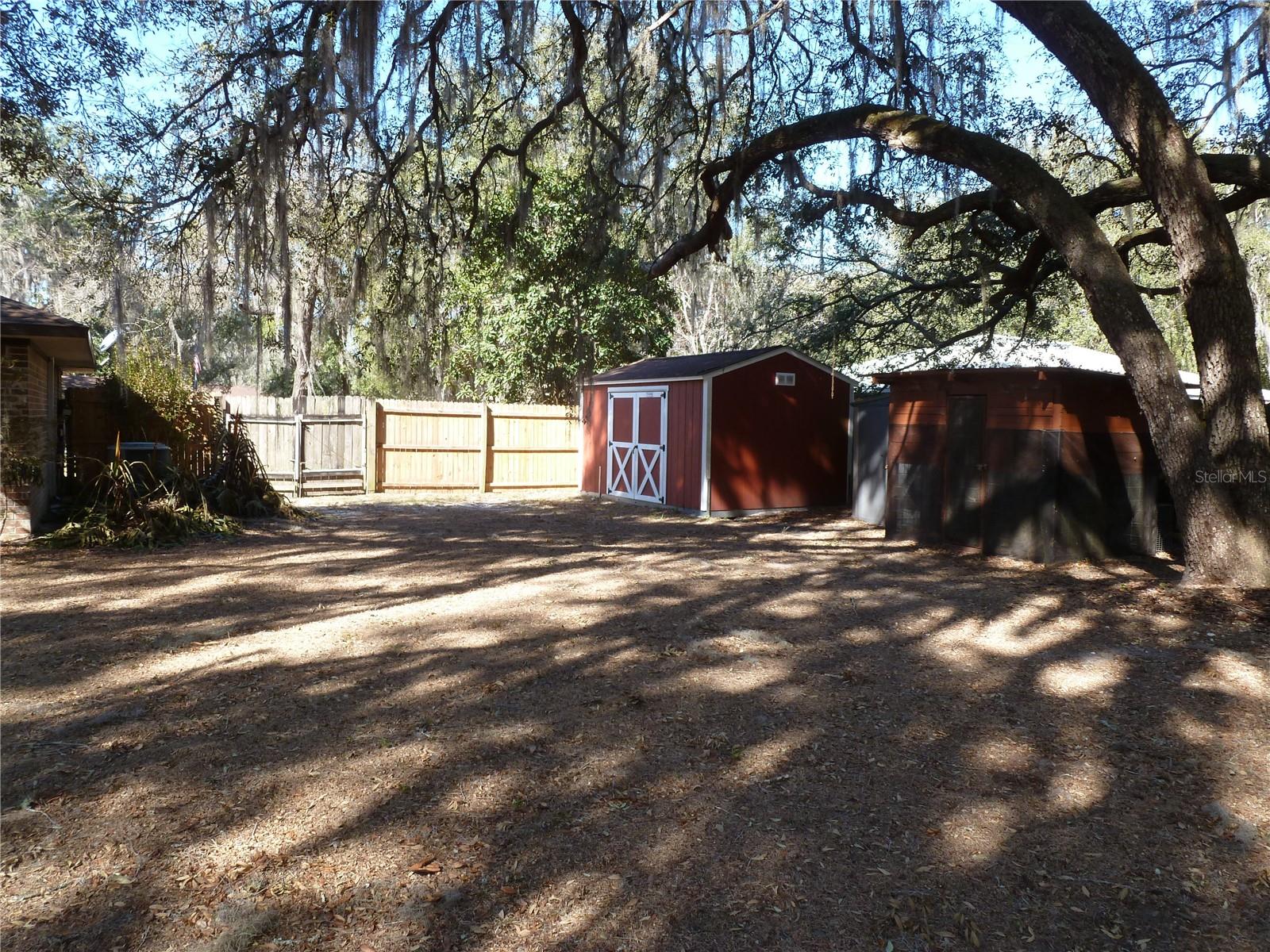 ASHLEY OAKS HAW - Residential