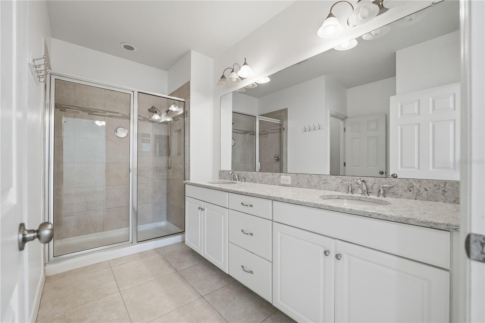 WOODSIDE TRACE - Residential Lease