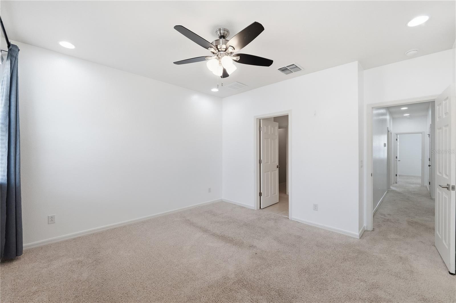 WOODSIDE TRACE - Residential Lease