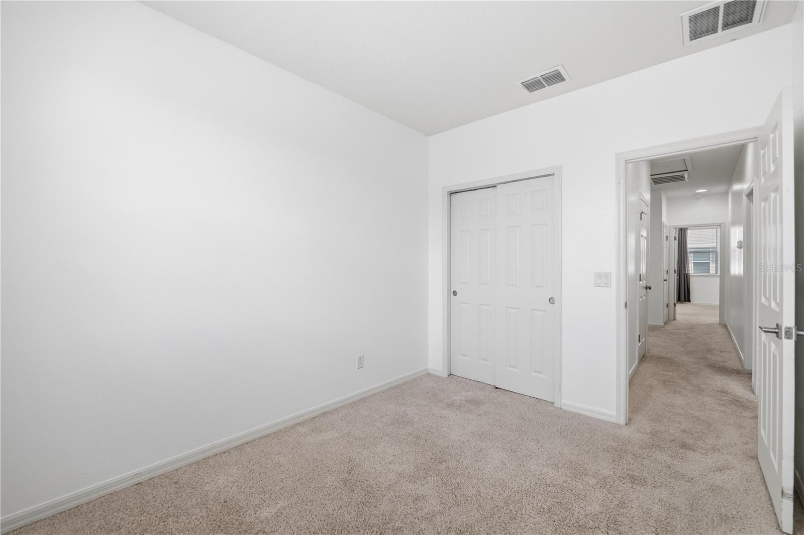 WOODSIDE TRACE - Residential Lease