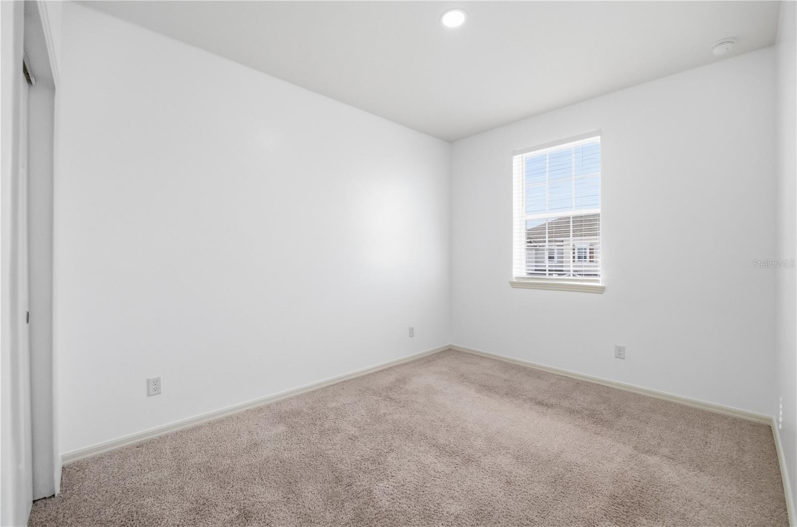 WOODSIDE TRACE - Residential Lease