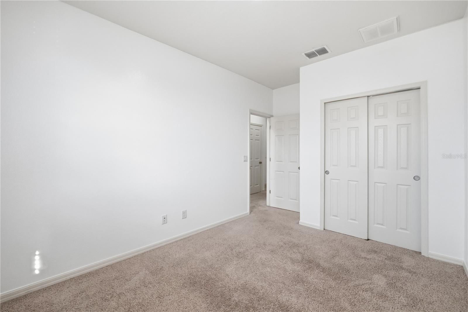 WOODSIDE TRACE - Residential Lease