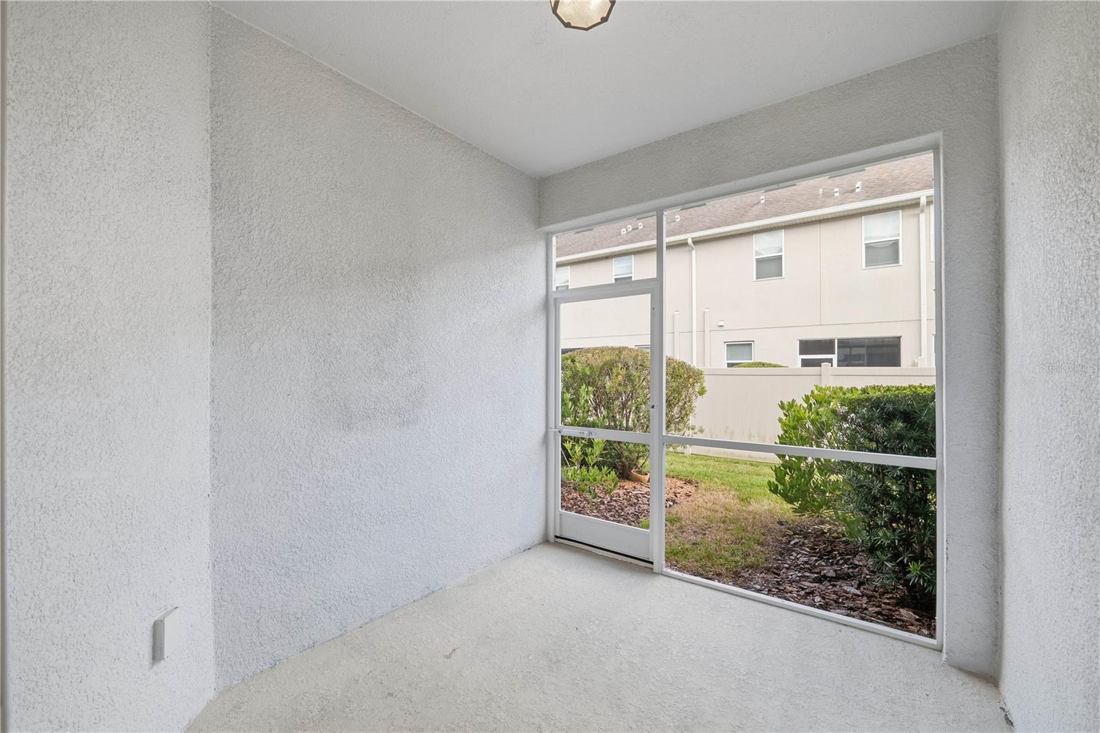 WOODSIDE TRACE - Residential Lease