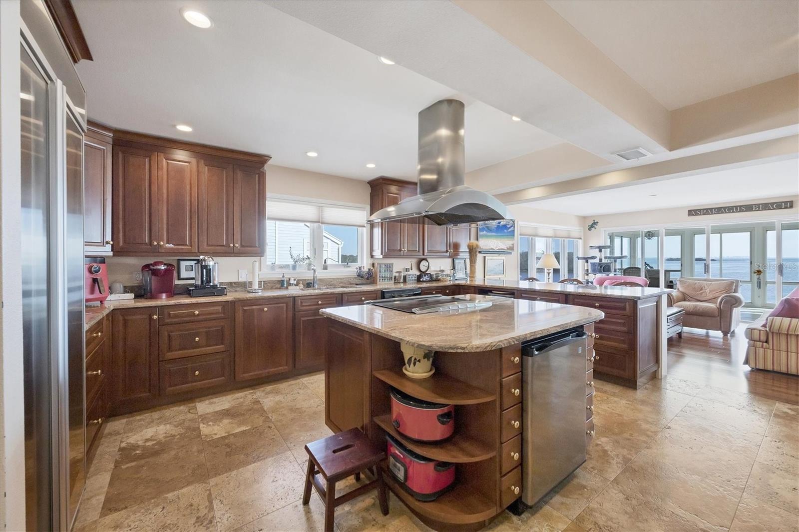 TIDY ISLAND PH I - Residential