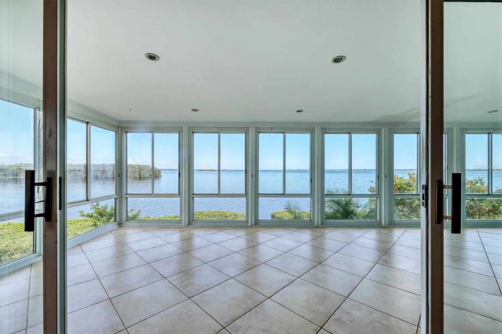 TIDY ISLAND PH I - Residential