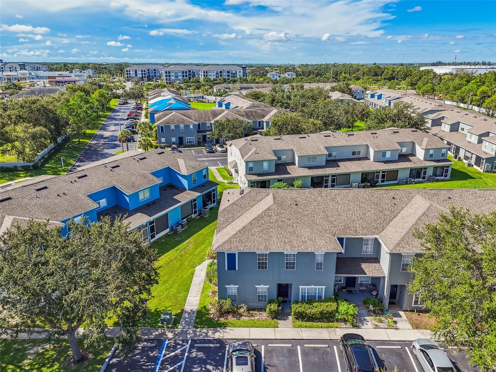 KINGS LAKE TWNHMS - Residential