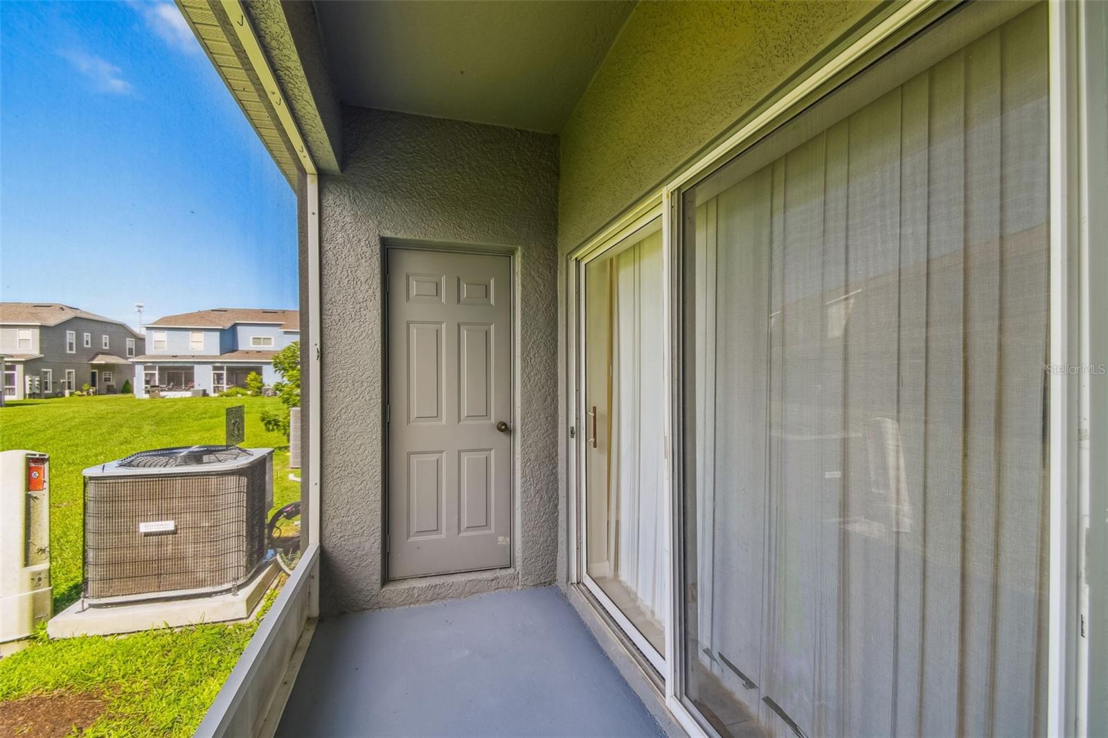 KINGS LAKE TWNHMS - Residential