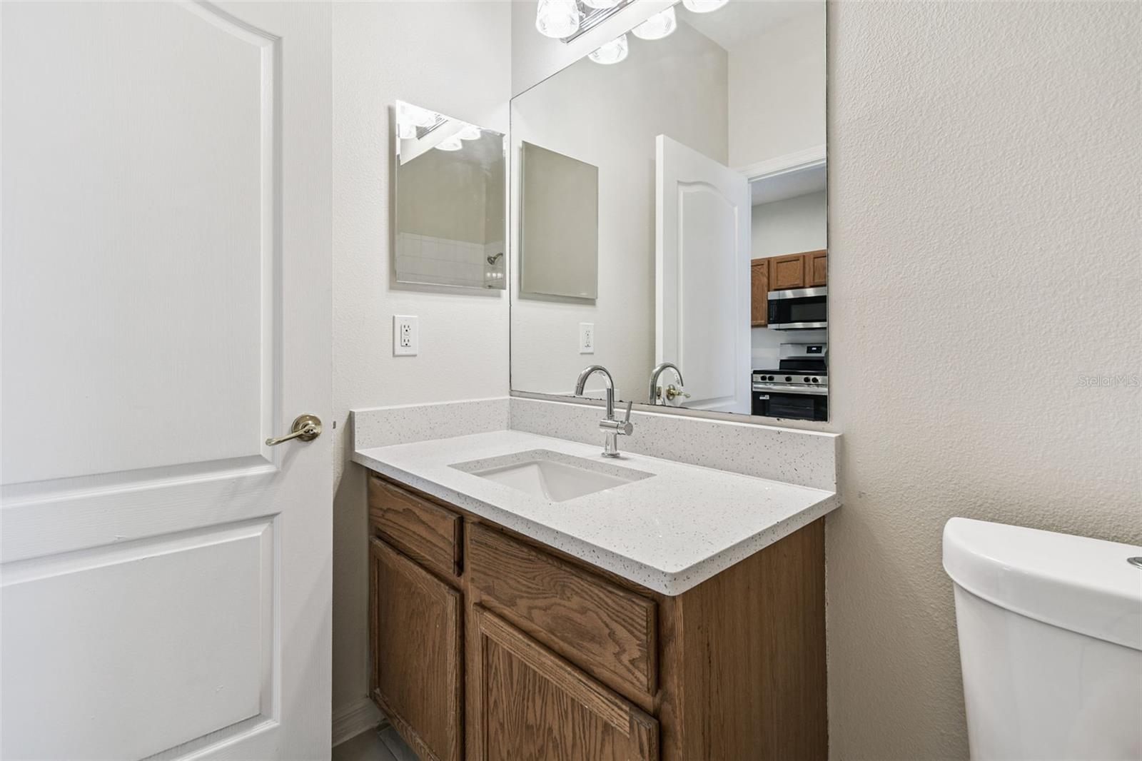 KINGS LAKE TWNHMS - Residential