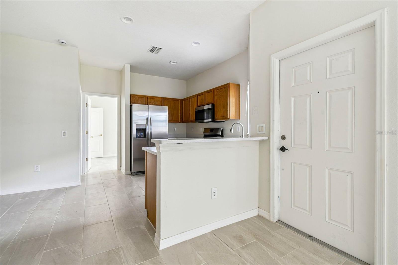 KINGS LAKE TWNHMS - Residential