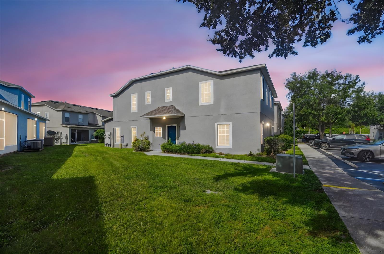 KINGS LAKE TWNHMS - Residential