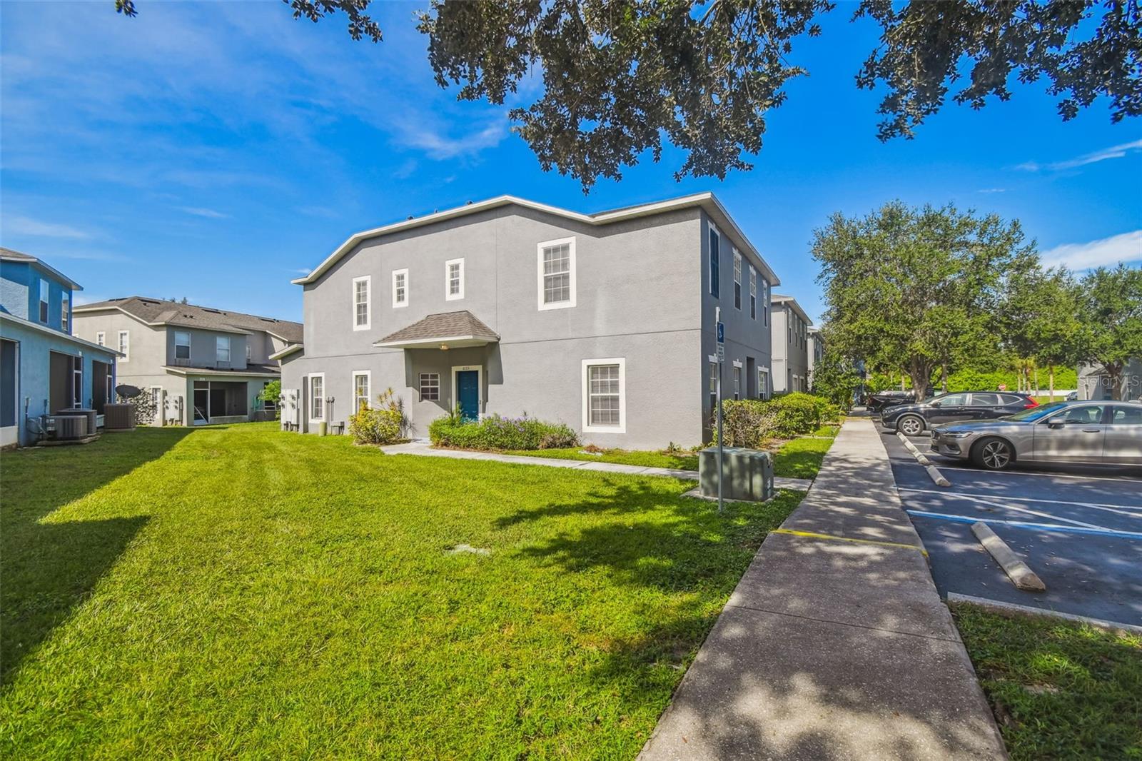 KINGS LAKE TWNHMS - Residential