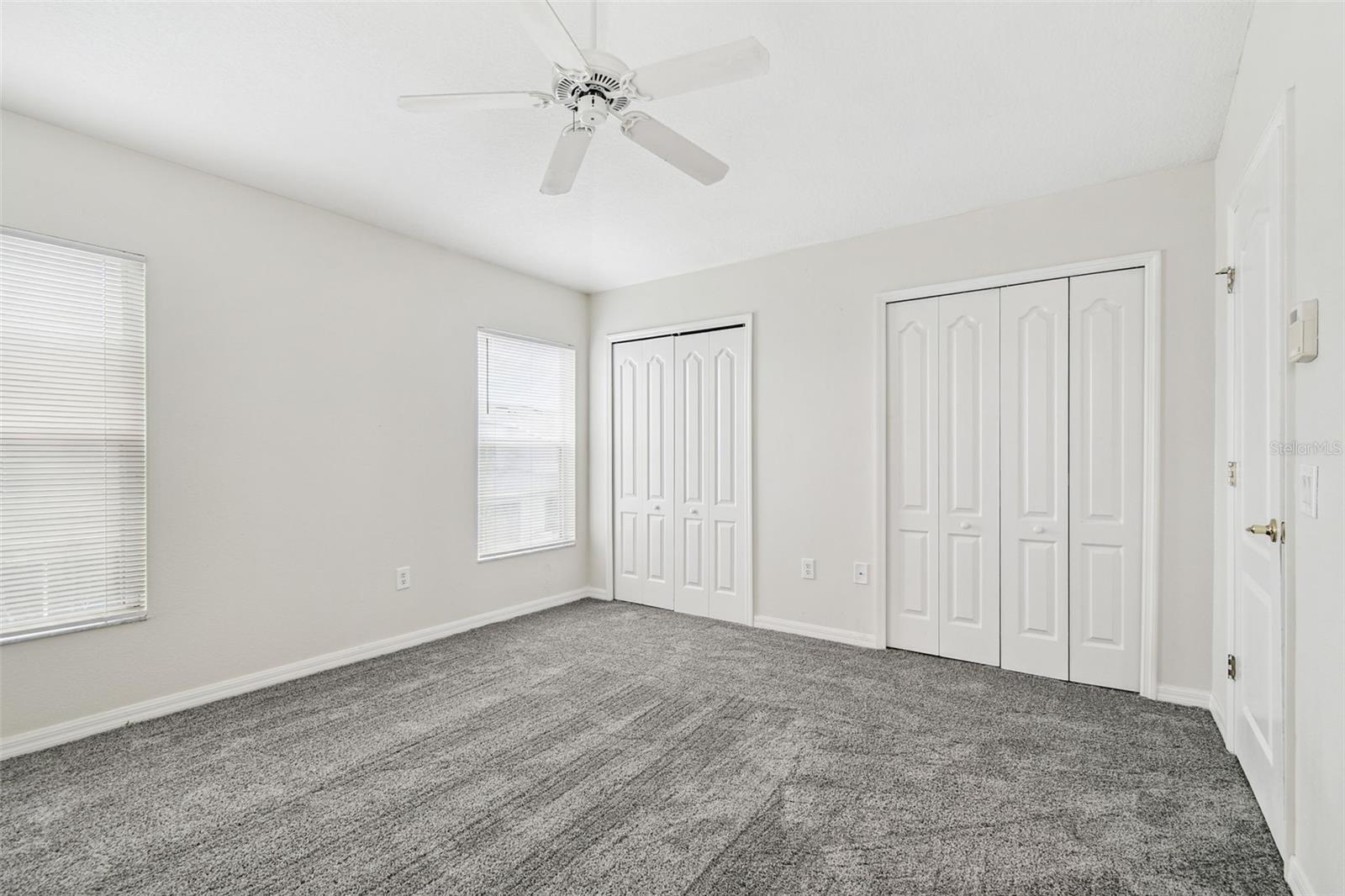 KINGS LAKE TWNHMS - Residential