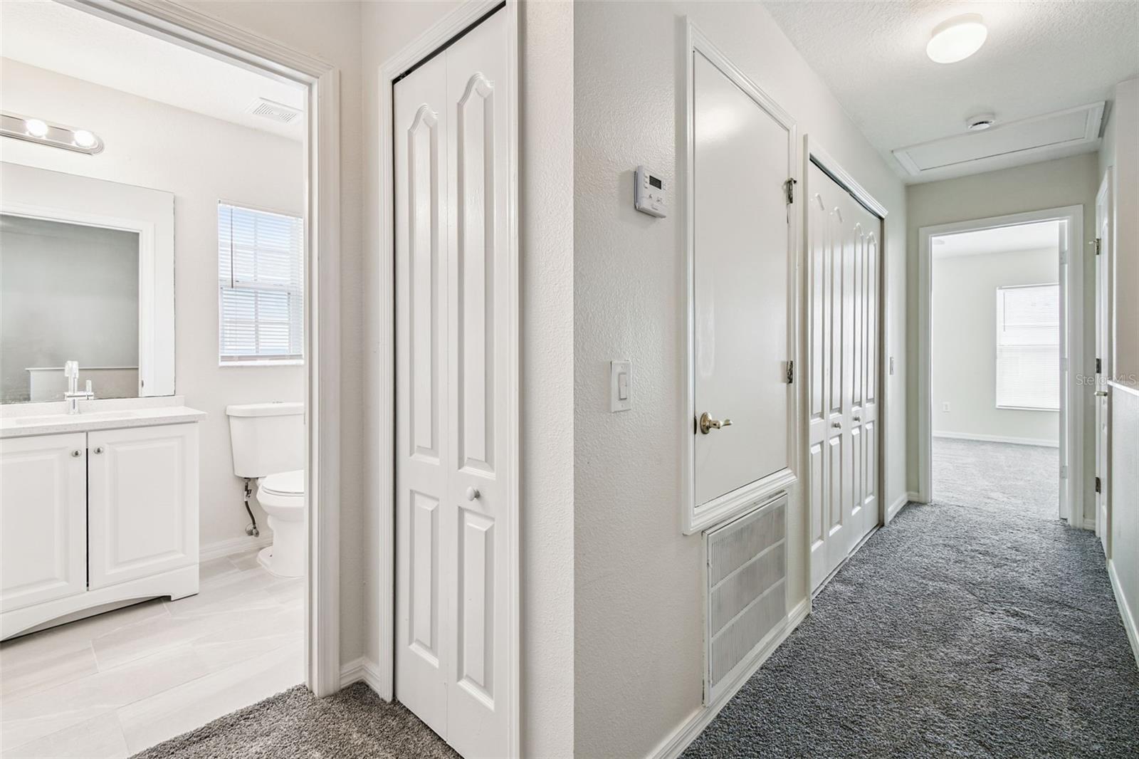 KINGS LAKE TWNHMS - Residential