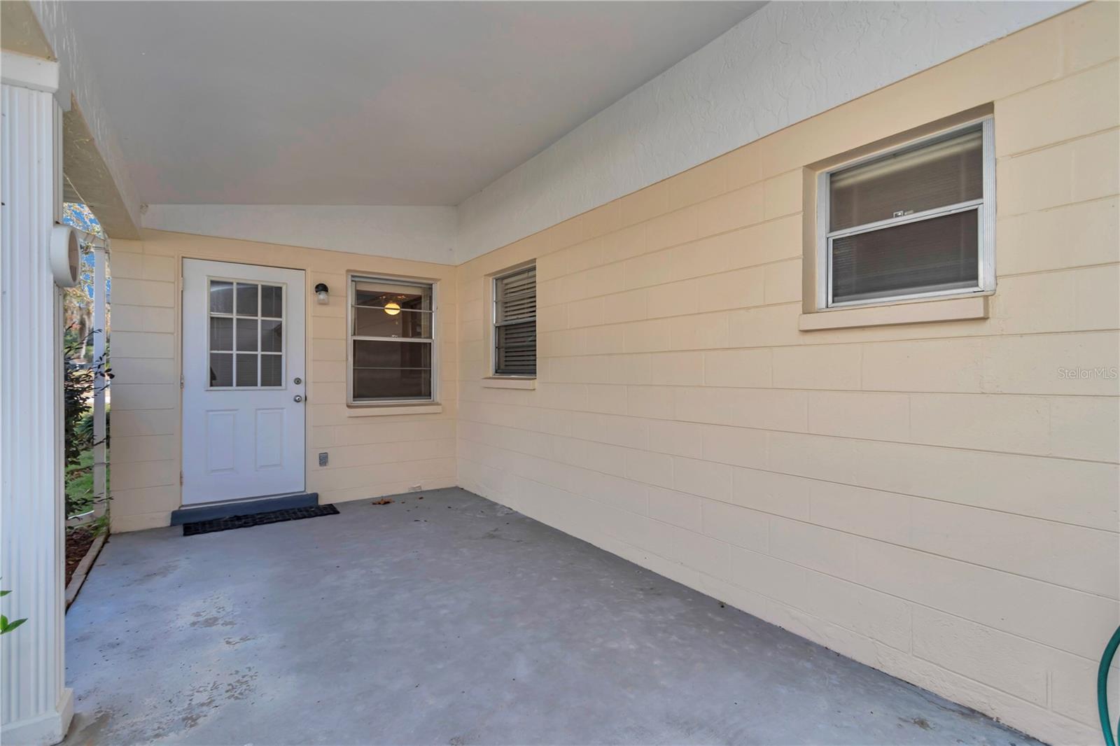 CIRCLE SQUARE WOODS - Residential