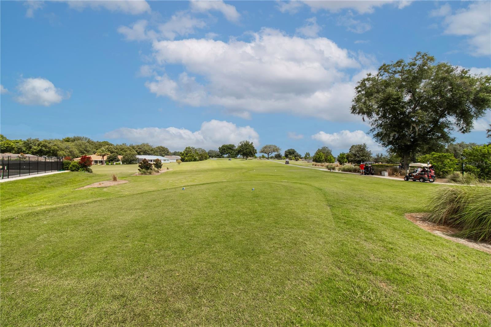 CIRCLE SQUARE WOODS - Residential