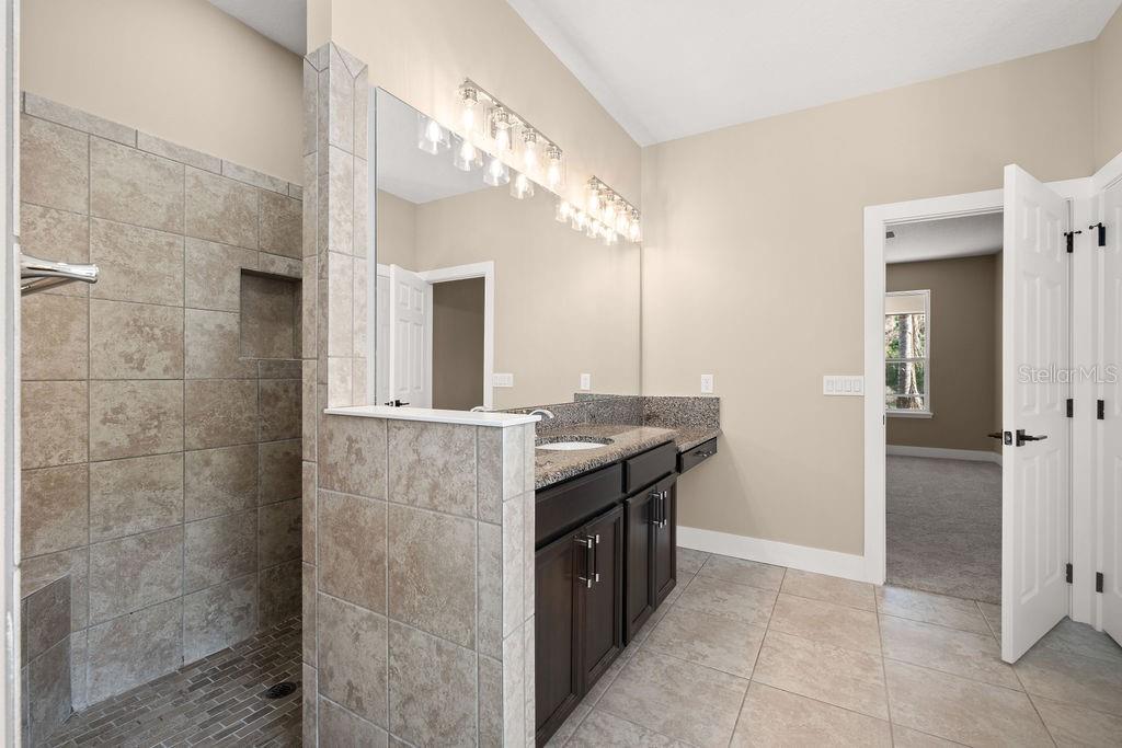 WOODLAND PARK - Residential