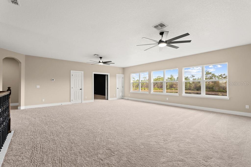 WOODLAND PARK - Residential