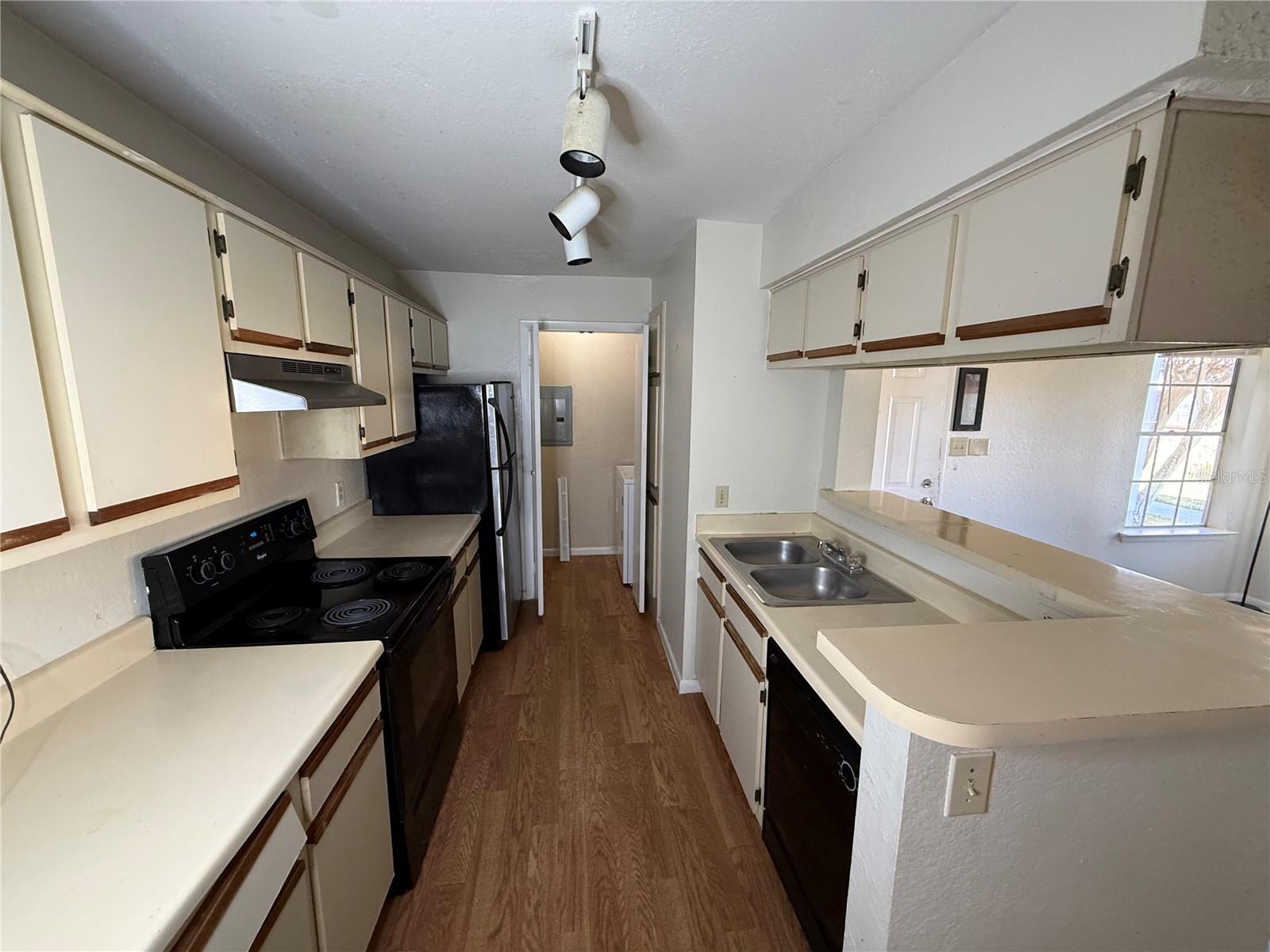 REGENCY GARDENS - Residential