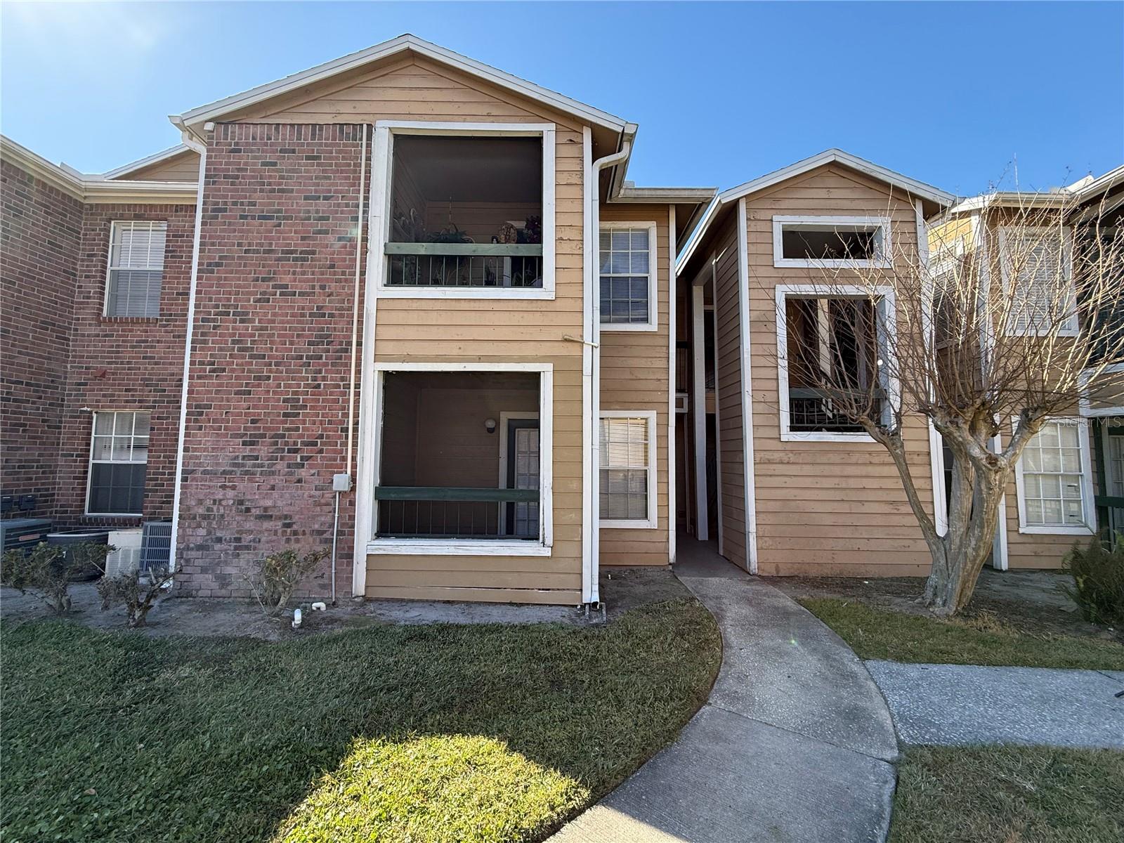 REGENCY GARDENS - Residential