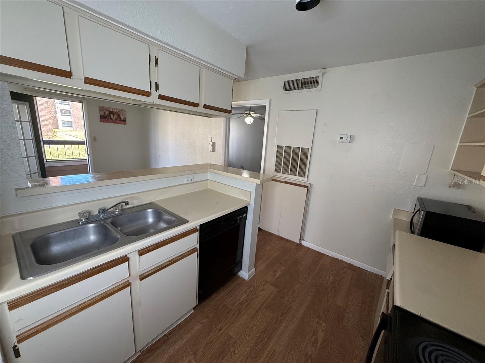 REGENCY GARDENS - Residential