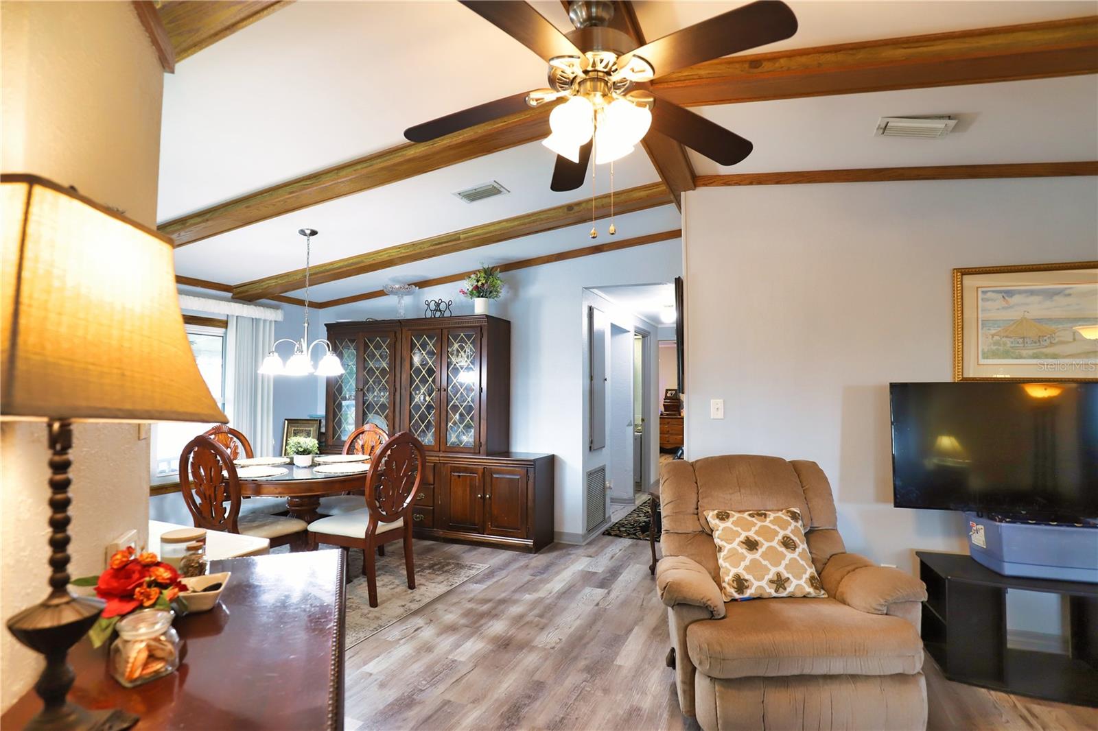 LA CASA MHP CO-OP - Residential