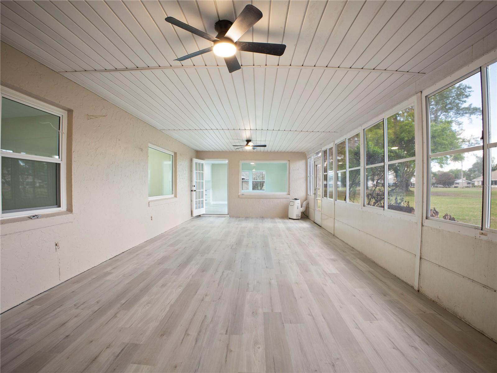 AVON LAKES SUB - Residential