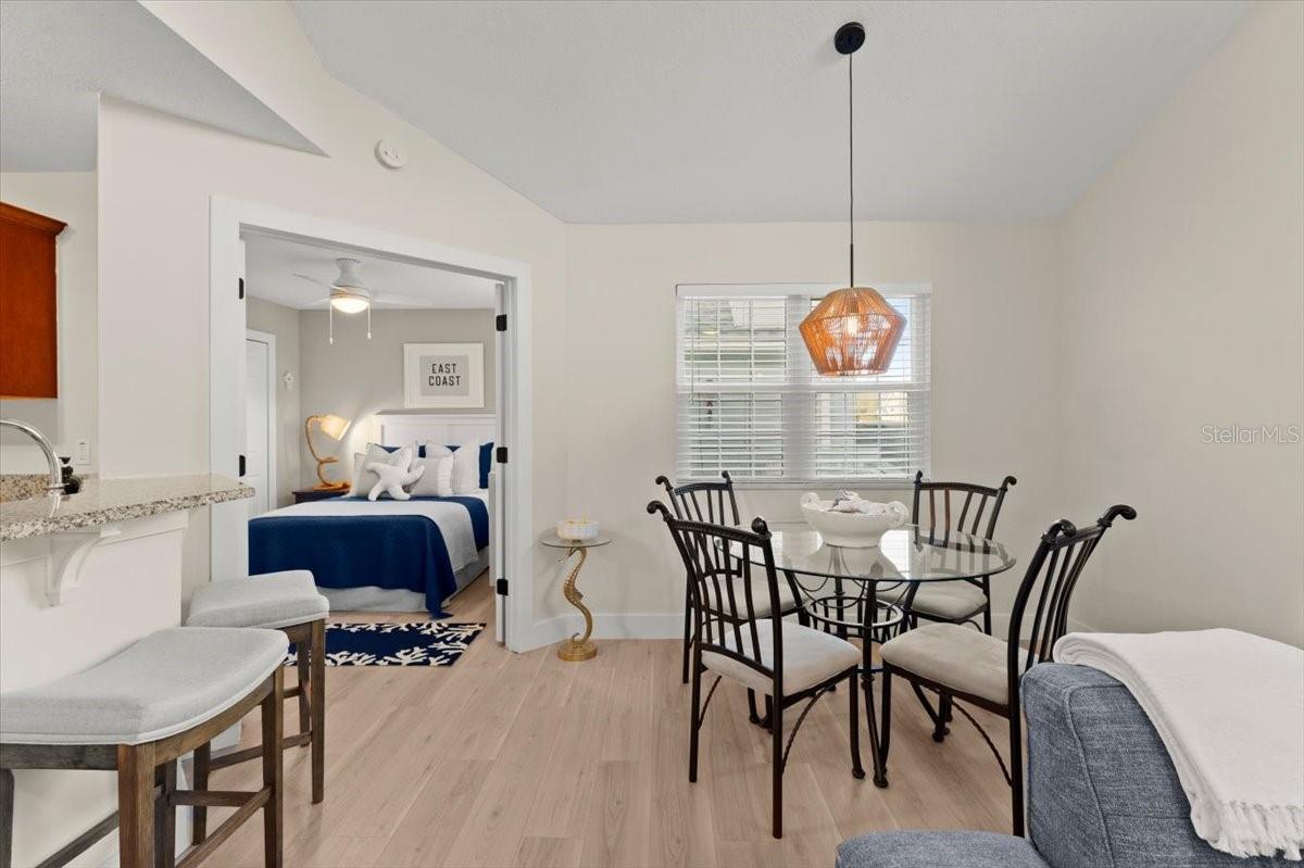 898 BAYBREEZE WAY 880