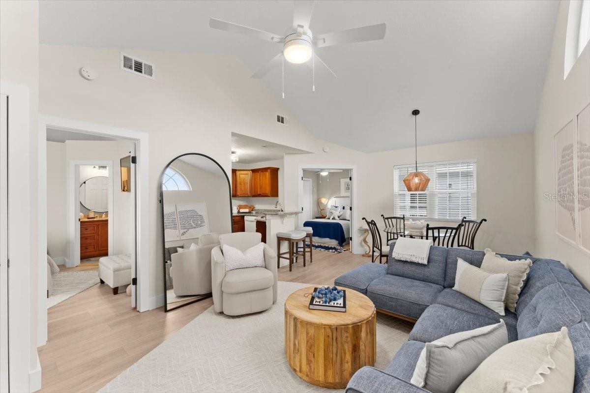 898 BAYBREEZE WAY 880