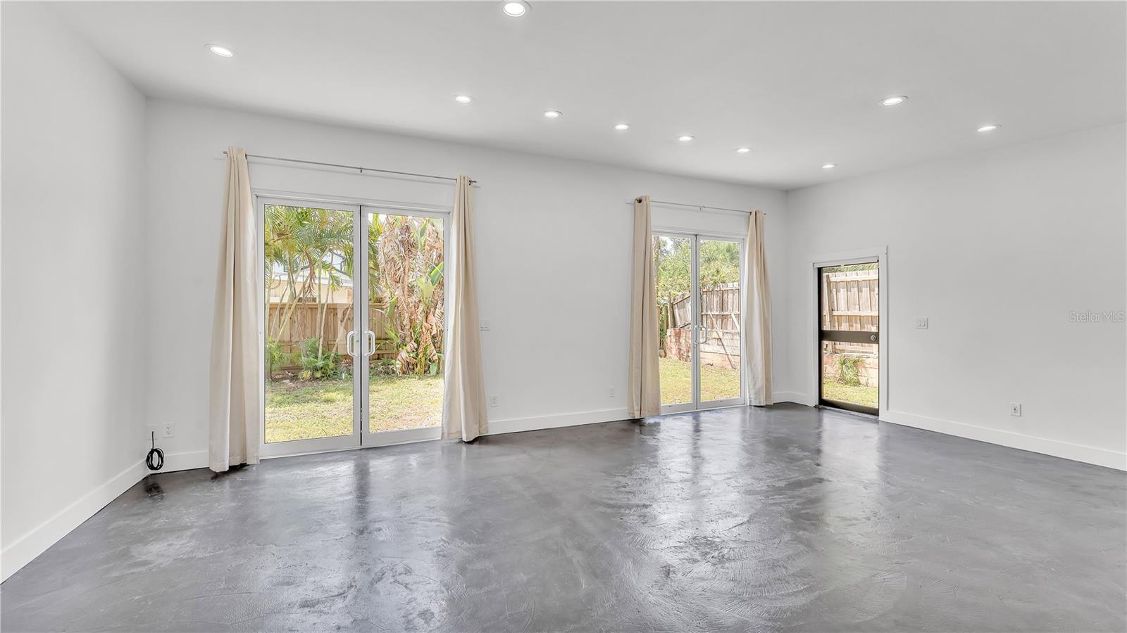 NORTHWOOD TERRACE - Residential Lease