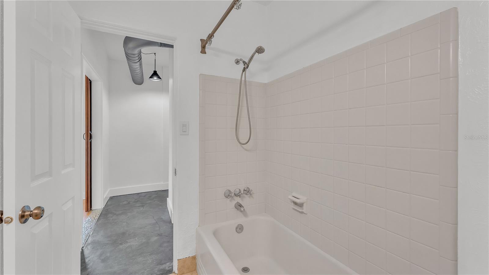 NORTHWOOD TERRACE - Residential Lease