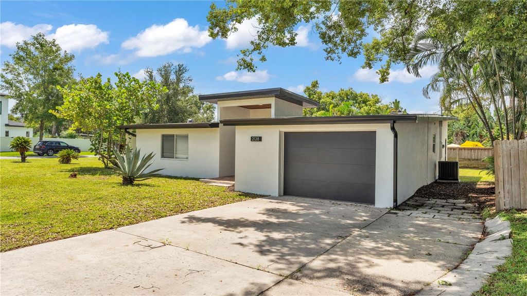 Photo of 2128 Sycamore Drive, Winter Park, FL 32789 (MLS # L4955520)