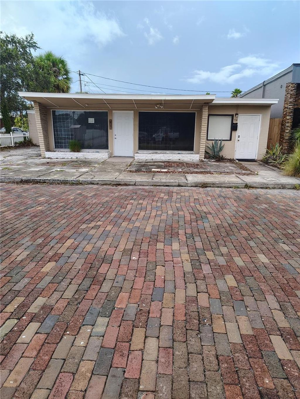 Photo of 714 1st Avenue SW, Largo, FL 33770 (MLS # O6337627)