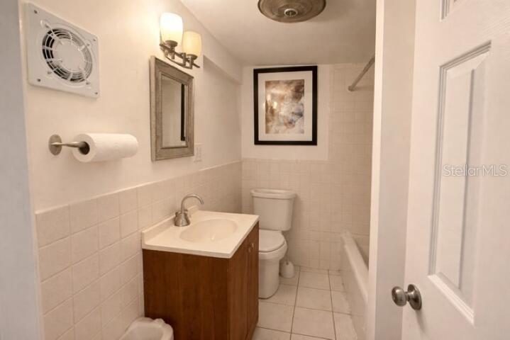 HARRISONS W T RESUB - Commercial Sale