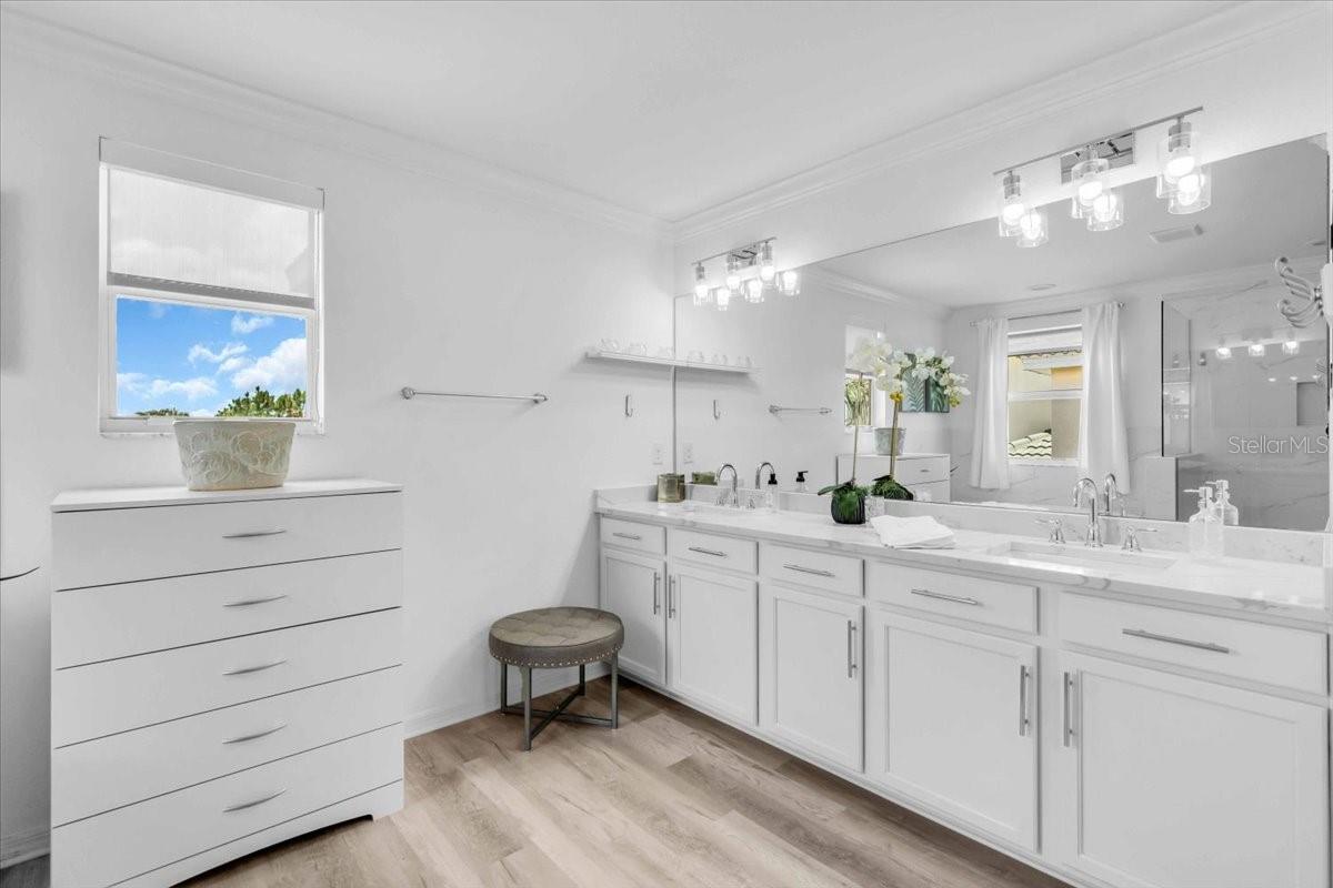 STONEYBROOK AT VENICE - Residential
