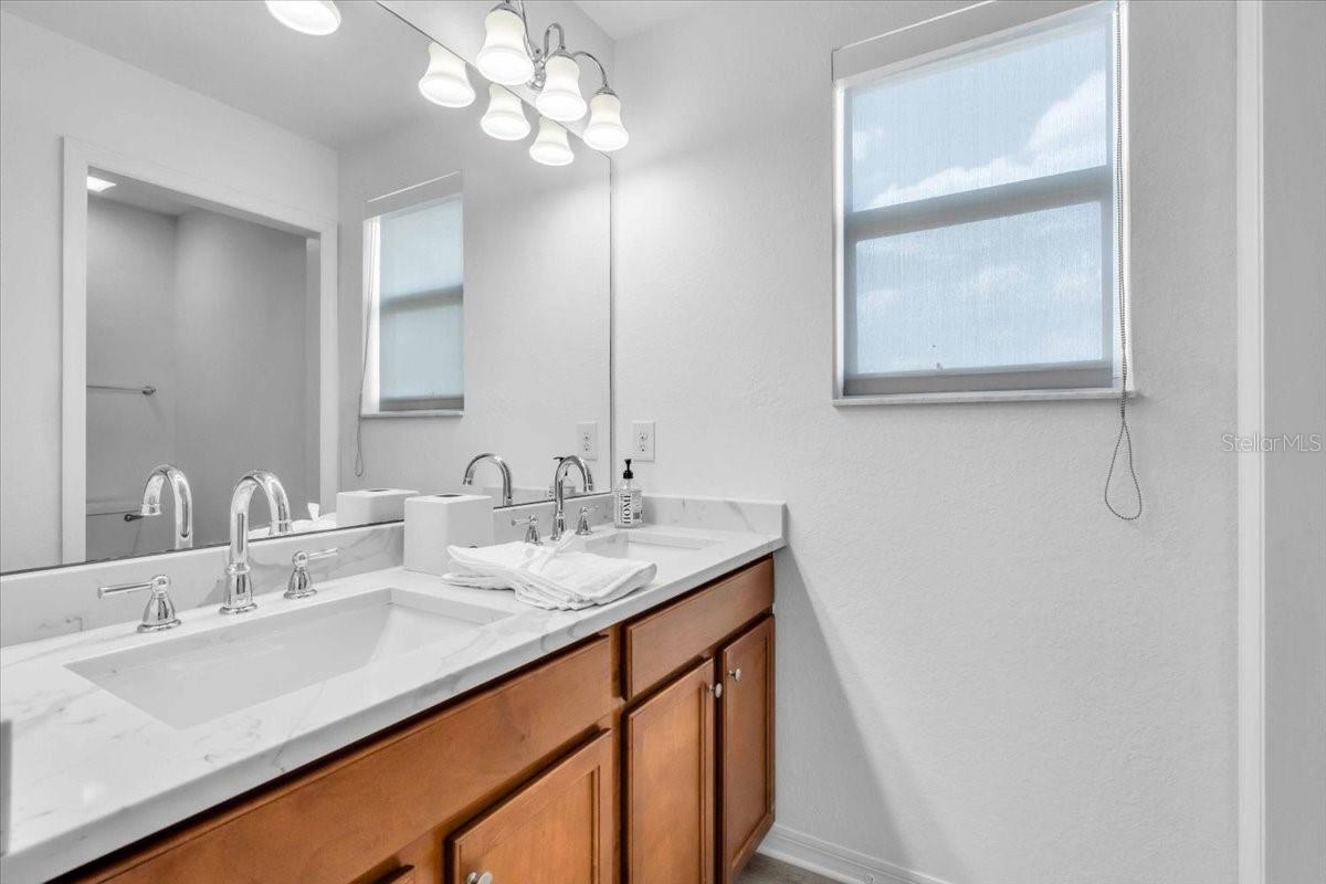 STONEYBROOK AT VENICE - Residential
